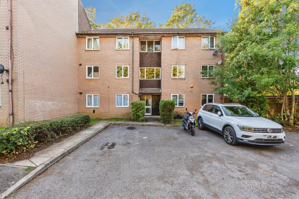 Main image of property: The Oaks, Southampton, Hampshire, SO19