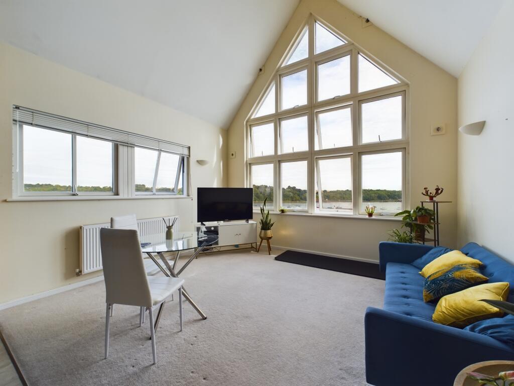 Main image of property: Rivermead, St. Marys Island, Chatham, ME4