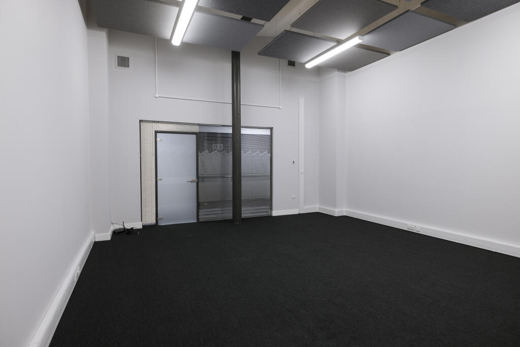 500 sfqt office