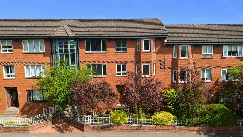 Main image of property: Maryhill Road, Glasgow, G20