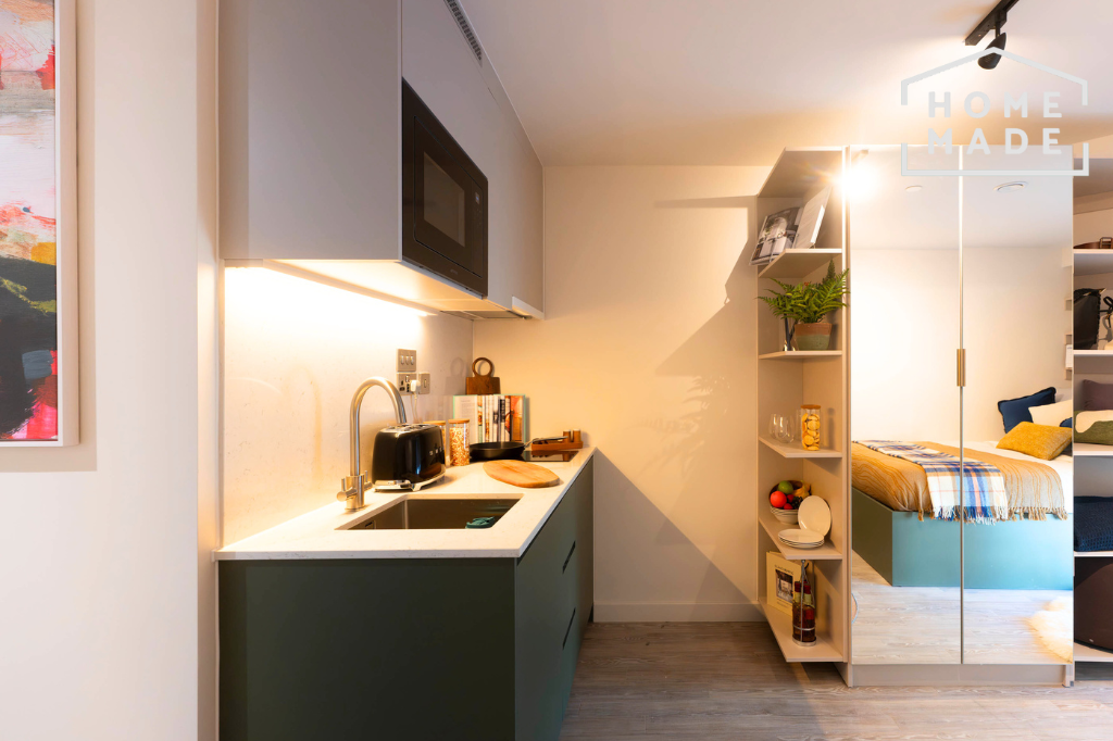 Main image of property: The Rex, Clarence St., KT1