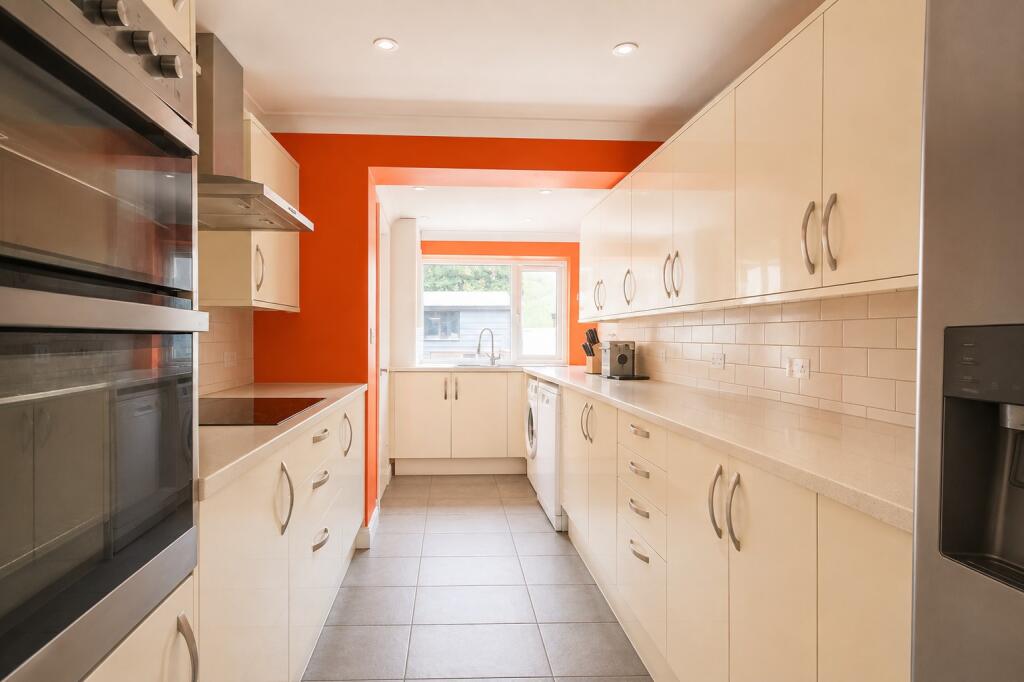 Main image of property: BITTERNE! MODERN KITCHEN! EXTENDED ACCOMMODATION!