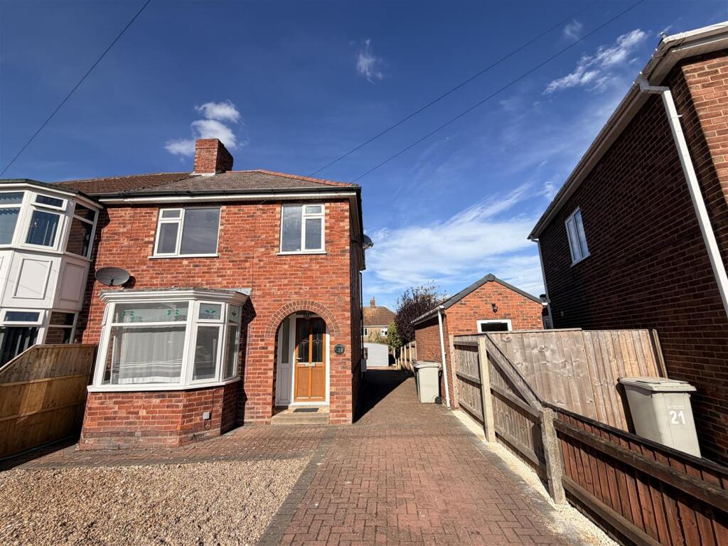 Main image of property: Southlands Avenue, Louth