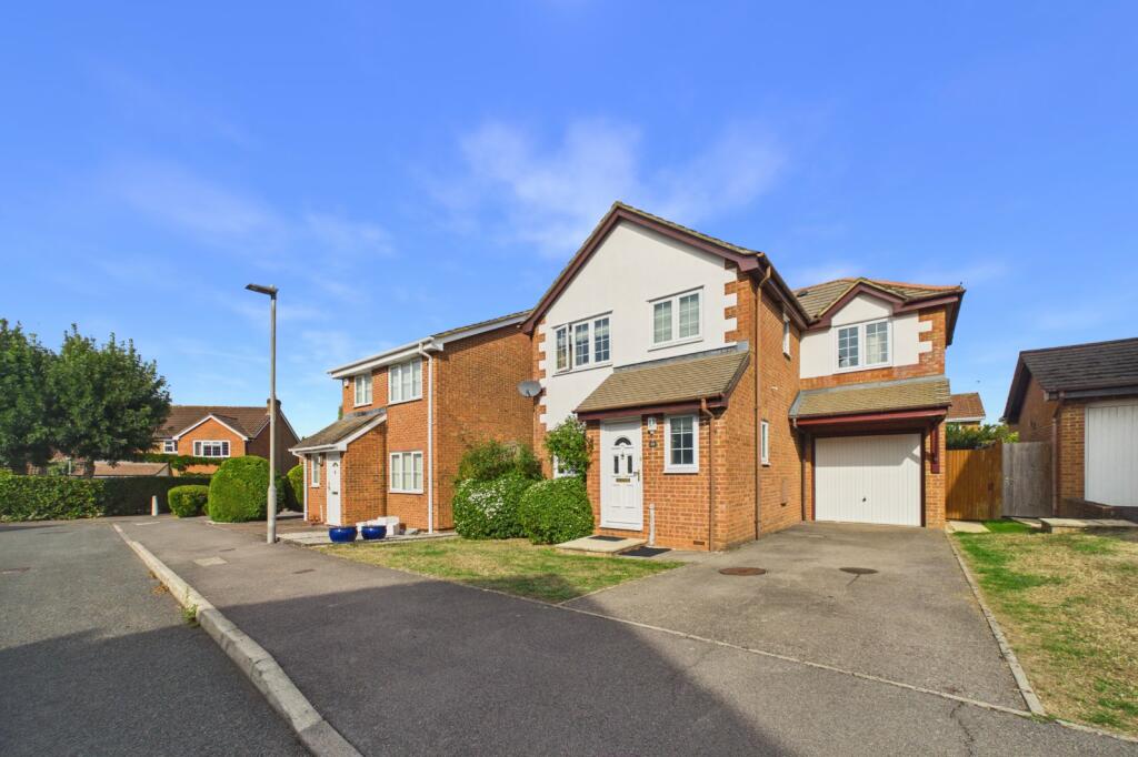 Main image of property: Yorkshire Place, Warfield, Berkshire, RG42