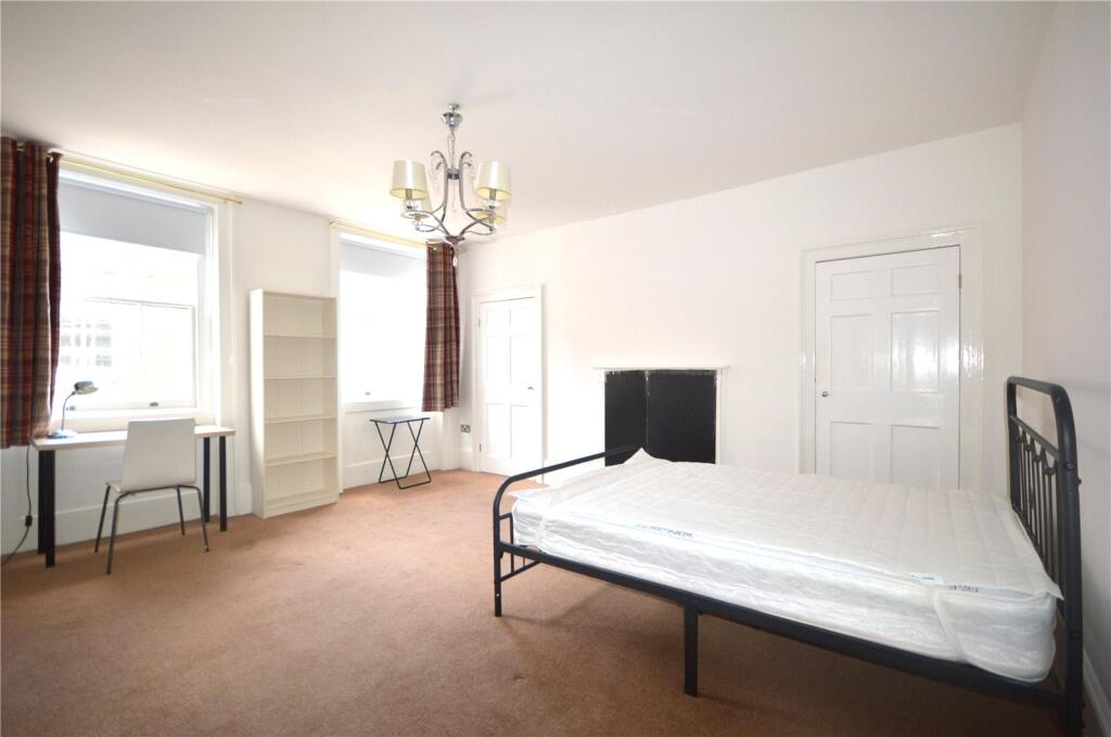 Main image of property: High Street, Rochester, Kent, ME1