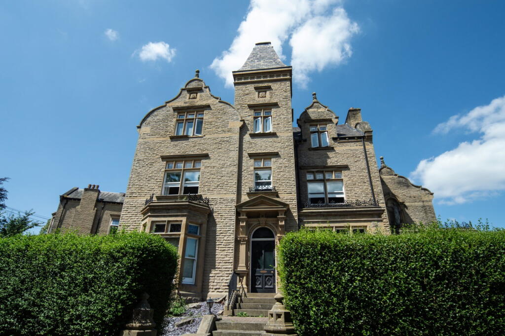 Main image of property: Flat 10 Burlington House, 1 Park Drive, Huddersfield, HD1