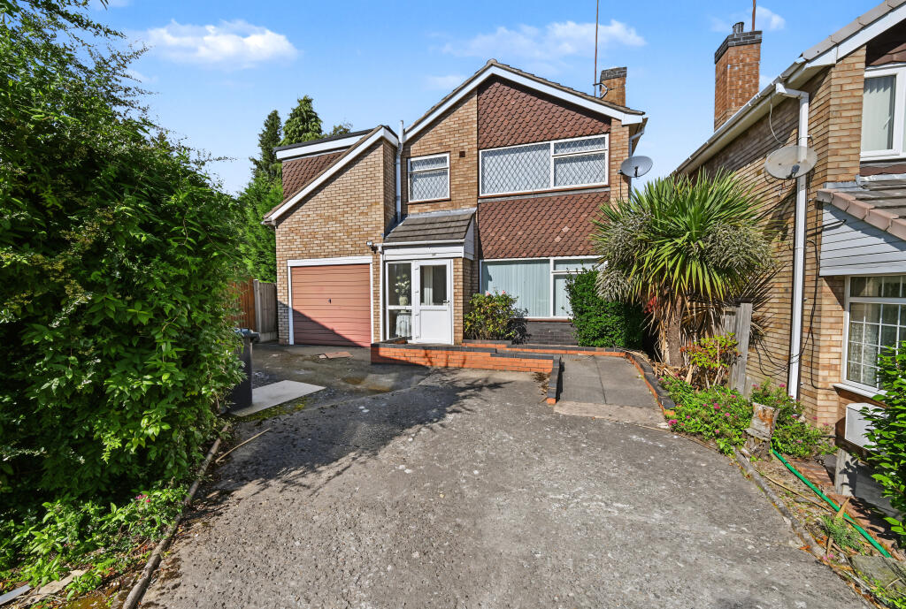 Main image of property: York Gardens, Finchfield, Wolverhampton, West Midlands, WV3