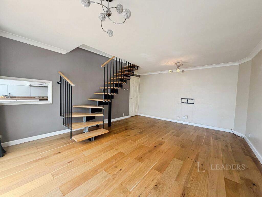 Main image of property: Pembridge Close, Redditch, Worcestershire, B98