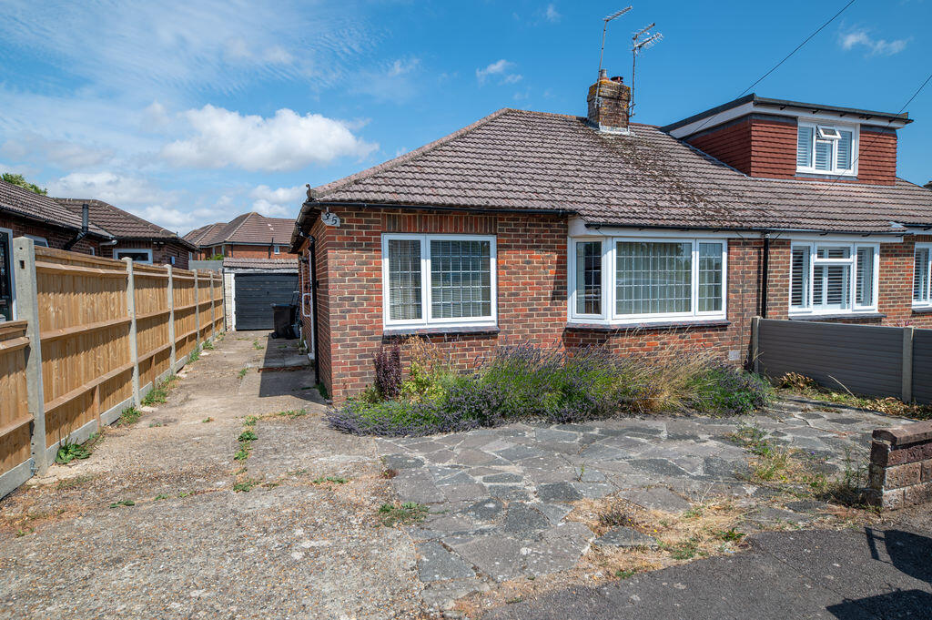 Main image of property: Maple Drive, Denmead
