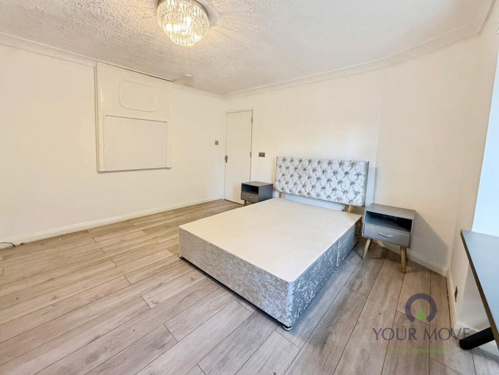 Main image of property: Brighton Road, Hooley, Coulsdon, Surrey, CR5