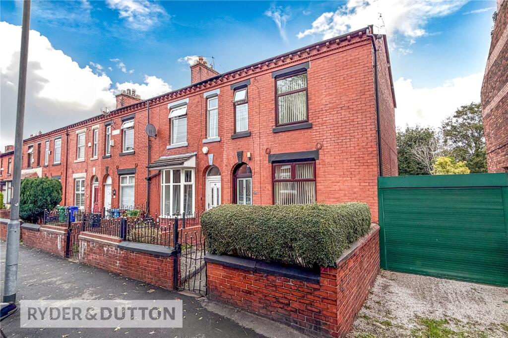 Main image of property: Parkfield Road North, New Moston, Manchester, M40