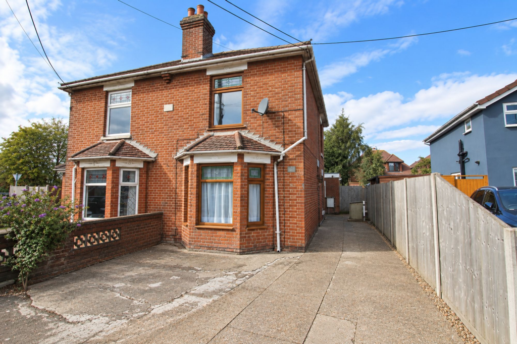 Main image of property: Hamble Lane, Bursledon, SO31