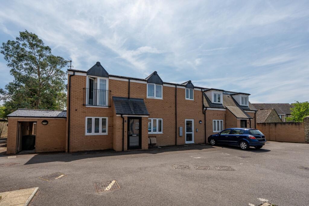 Main image of property: Lyne Road, Kidlington, Oxfordshire, OX5