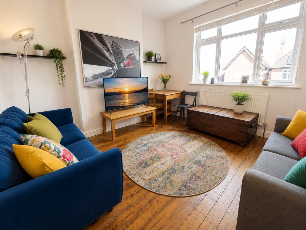 Main image of property: 5 bed Trent Boulevard, West Bridgford, Nottingham