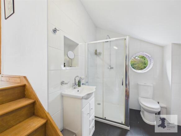 Fuji Bedroom en-suite