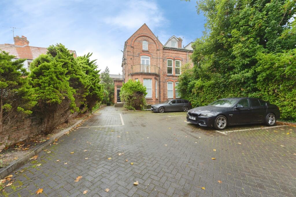Main image of property: Cearns Road, Oxton, Prenton