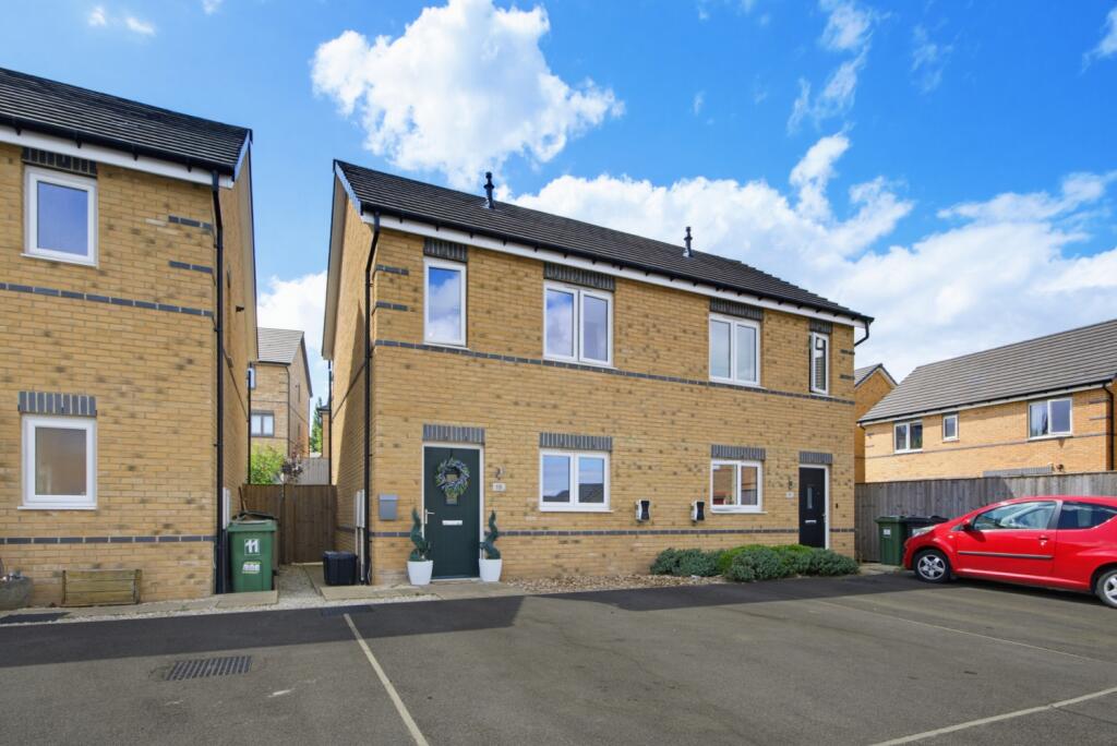 Main image of property: 15 Lapwing Close, Huddersfield