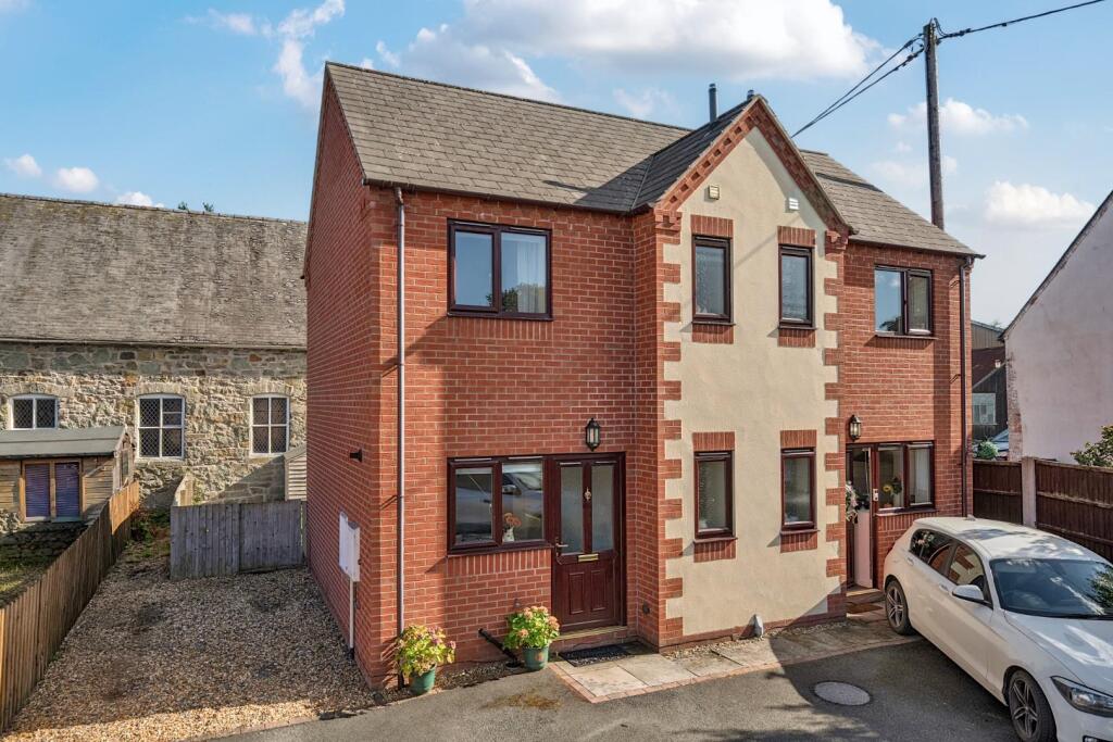 Main image of property: 17 Chapel Fields, Revel, Berriew, Welshpool