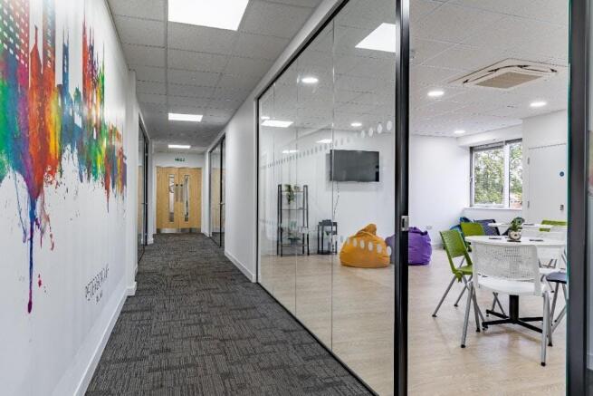 Office suites from 1 desk