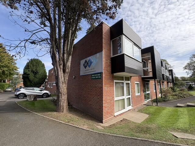 Main image of property: Bromford Park House, Wake Green Park, Moseley, Birmingham, B13 9YB
