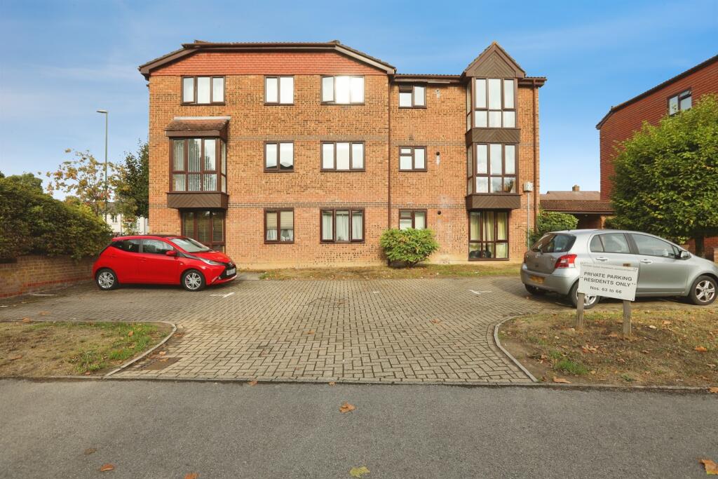 Main image of property: Tanyard Close, Horsham