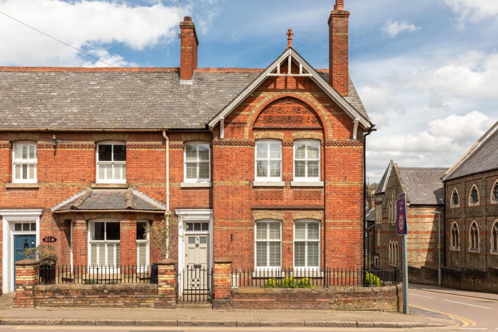 Main image of property: High Street, Berkhamsted, Hertfordshire HP4