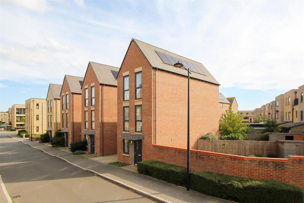 Main image of property: Hornet Road, Trumpington, Cambridge
