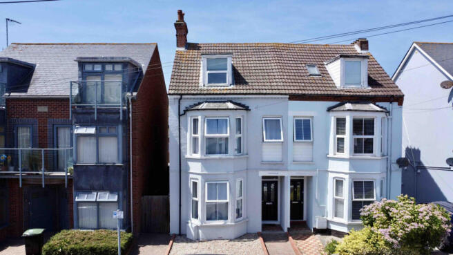6 Bedroom Semi Detached HMO for Sale - Felixstowe