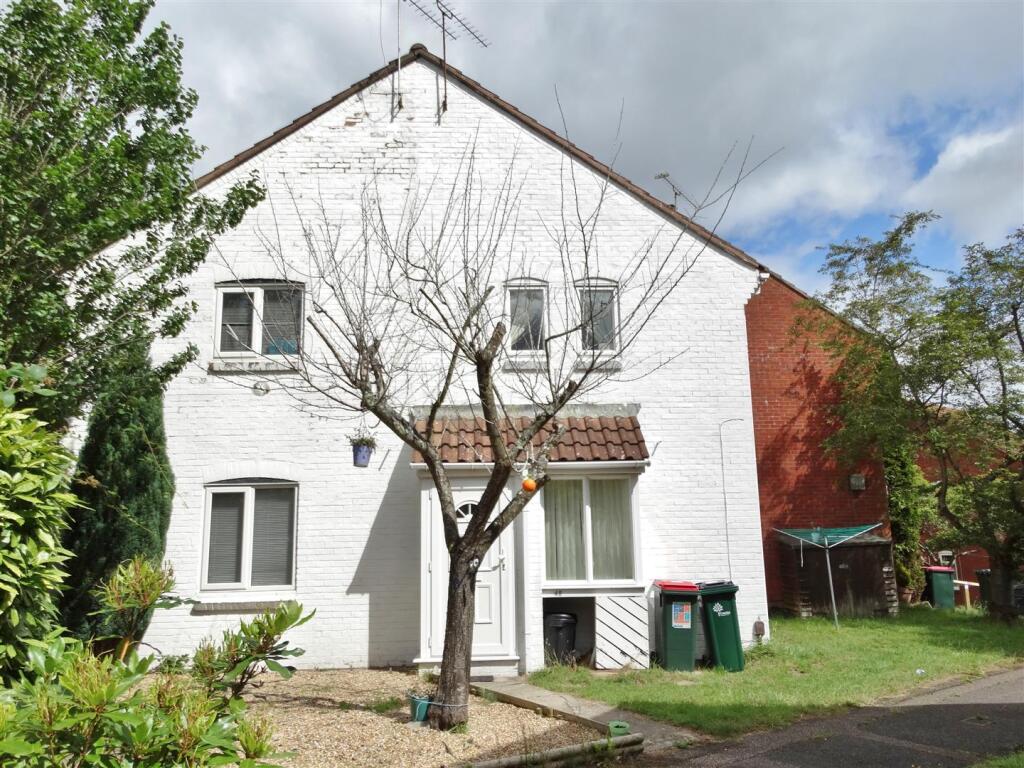 Main image of property: Oakapple Close, Broadfield, Crawley