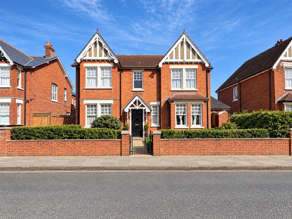 Main image of property: Kimbolton Avenue