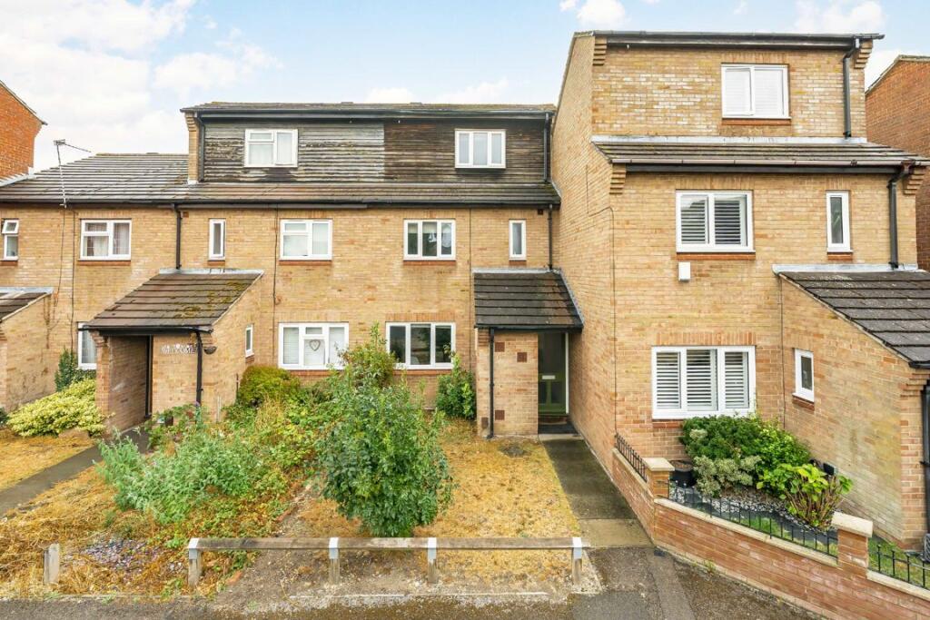 Main image of property: Cheeseman Close, Hampton