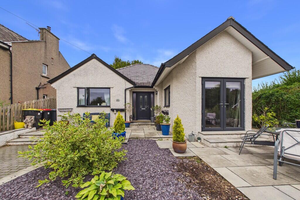 Main image of property: 17 North Road, Carnforth, LA5 9LQ
