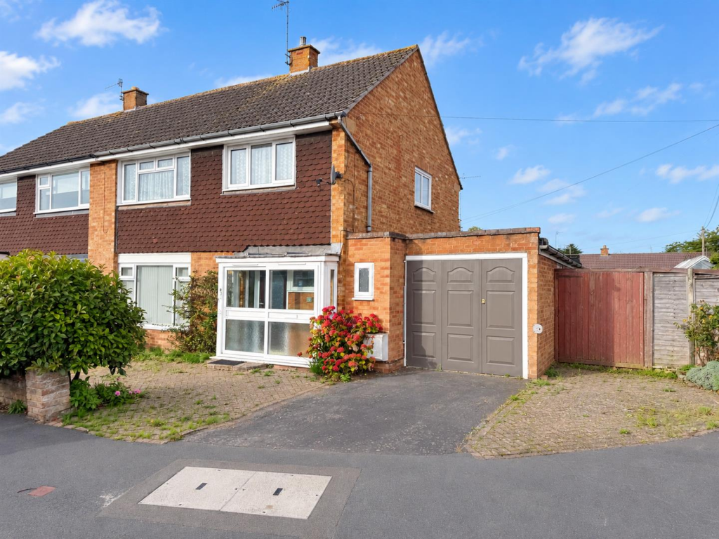Main image of property: Cherry Orchard, Stratford-upon-Avon