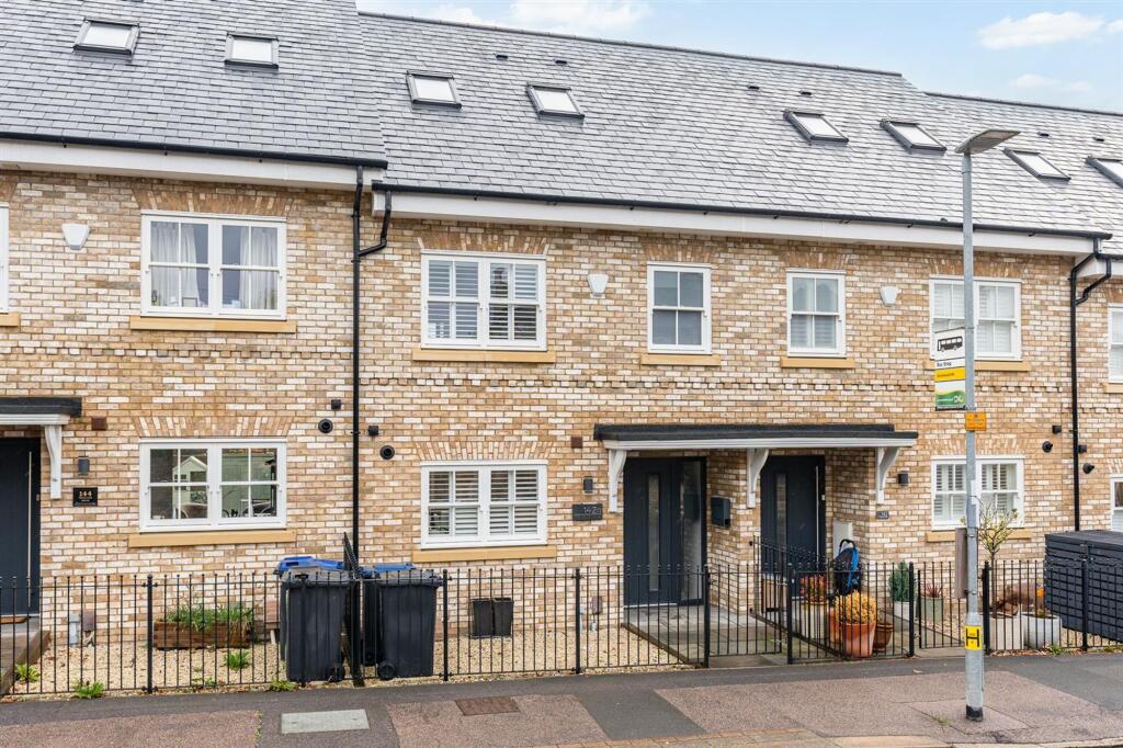 Main image of property: Bengeo Street, Hertford, SG14