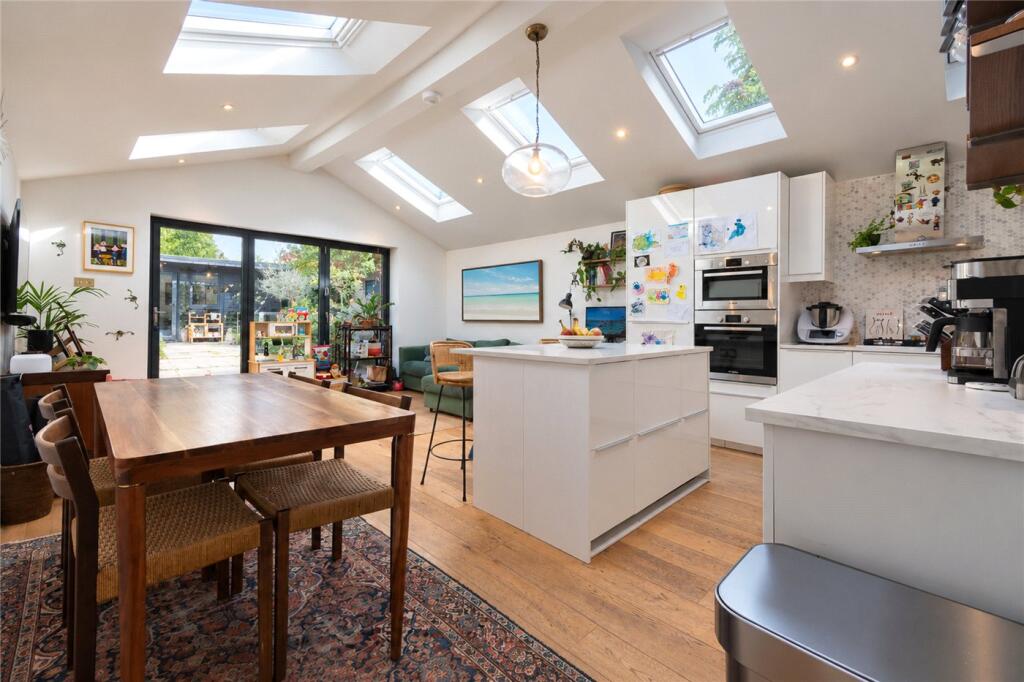 Main image of property: Bawdale Road, East Dulwich, London, SE22