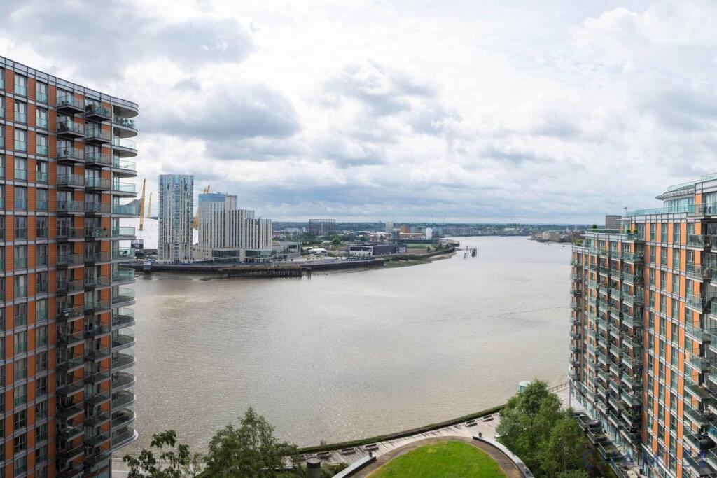 Main image of property: New Providence Wharf, 1 Fairmont Avenue, E14