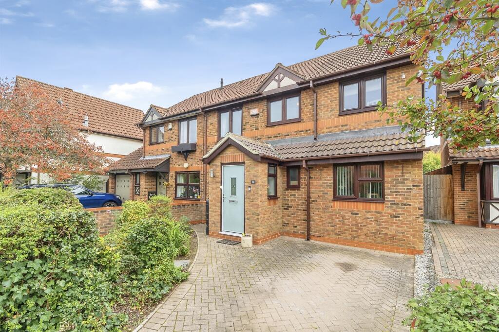 Main image of property: Tatling Grove, Walnut Tree, Milton Keynes