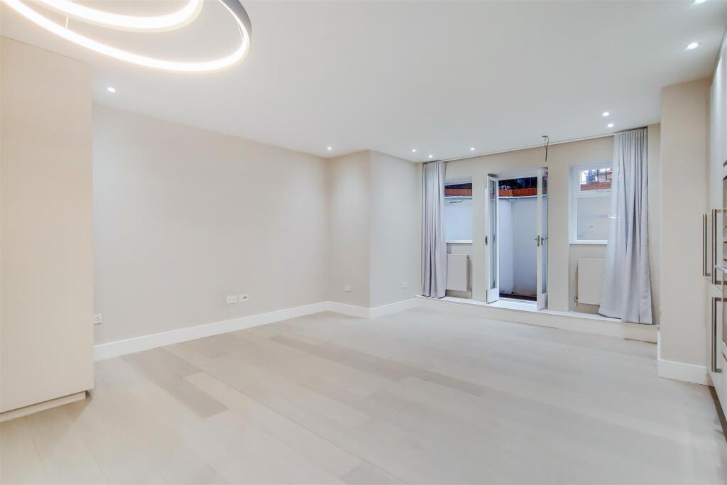 Main image of property: Fitzjohns Avenue, Hampstead NW3