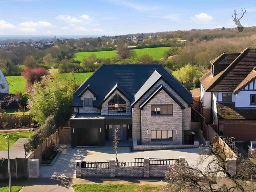 Main image of property: Hillcrest Road, Loughton, IG10
