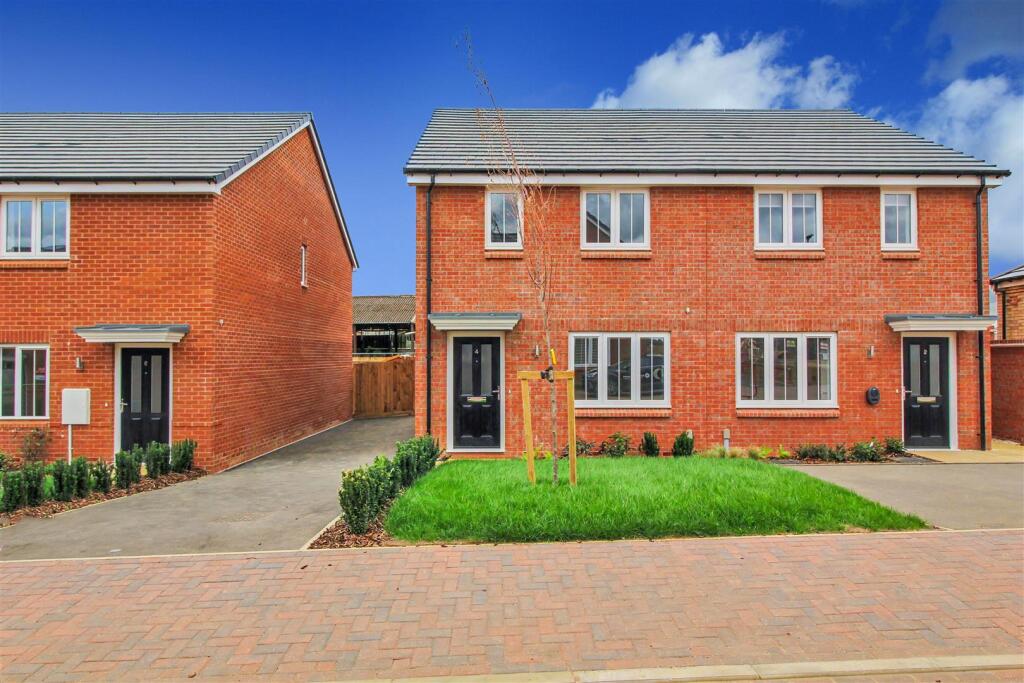 Main image of property: NN8, Wheatsheaf Close, Wellingborough