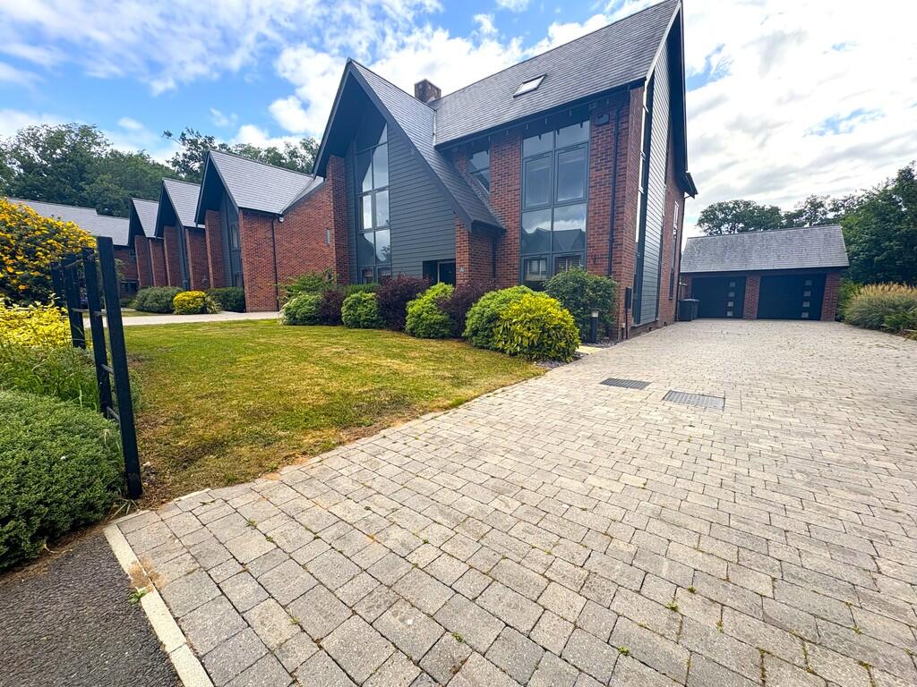 Main image of property: Purefey Close, Rugby
