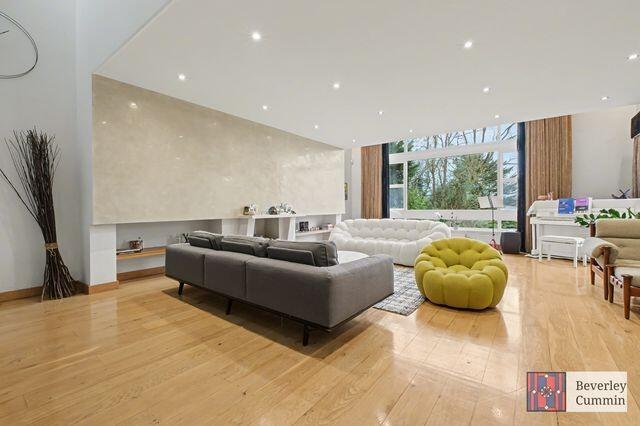 Main image of property: Highgate West Hill, London, N6