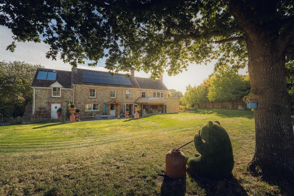Main image of property: Dowlish Wake, Ilminster