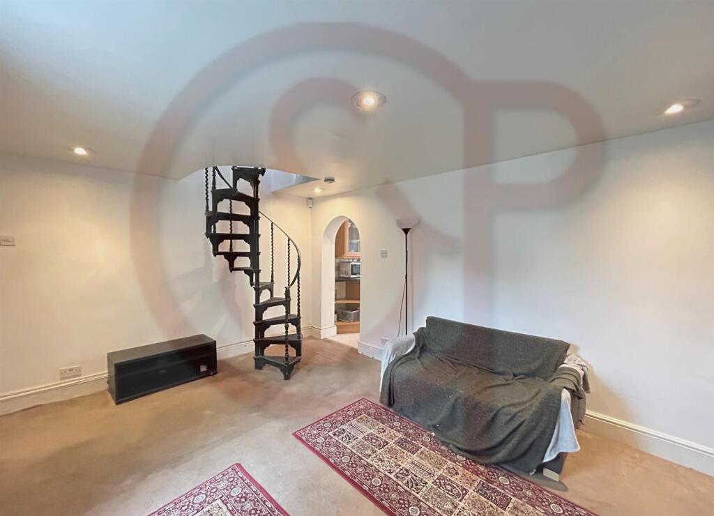 Main image of property: Beavor Grove, Ravenscourt Park, W6