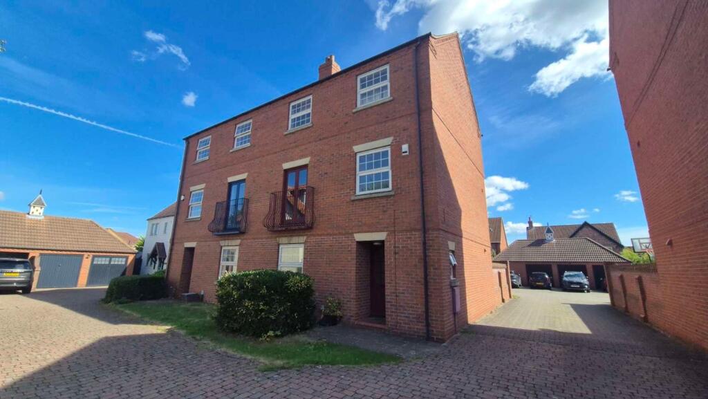 Main image of property: Rectors Gate, Retford, DN22