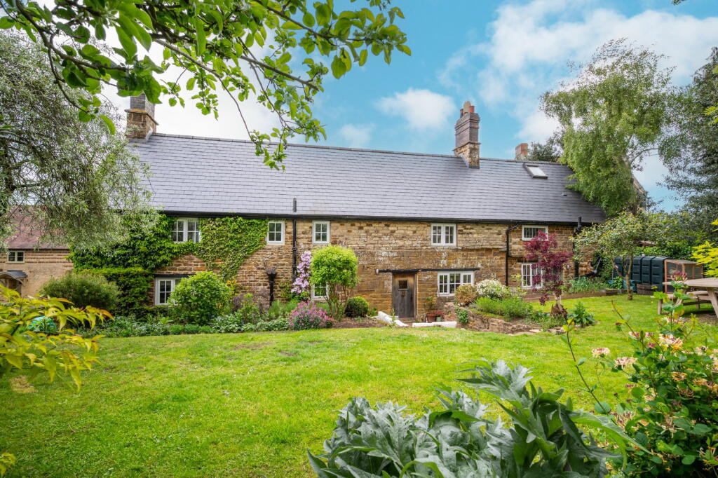Main image of property: Danvers Cottage, Culworth, OX17