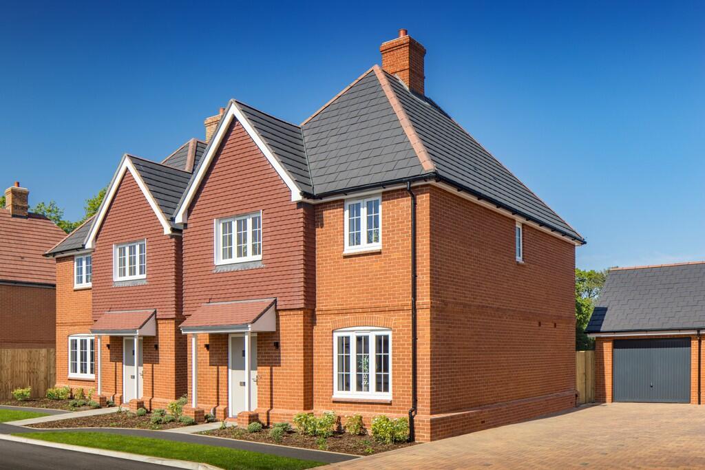 Main image of property: Knightwood Chase,
Fordingbridge, 
SP6 1JW
