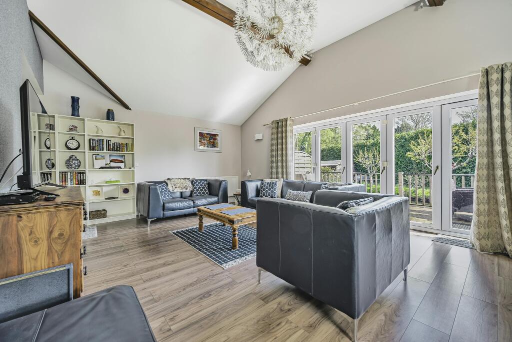 Sitting Dining Room  The Riverside.jpg