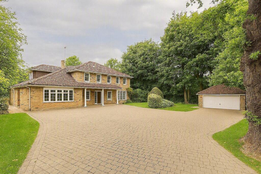 Main image of property: Old Avenue, West Byfleet, Surrey, KT14