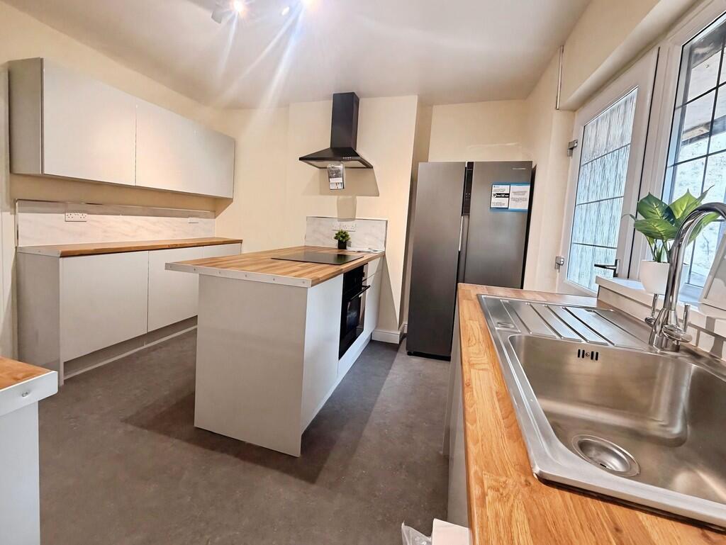Main image of property: Abbey Street